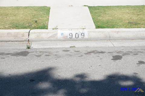 909 Cedar Ave, Wasco, CA 93280 photo 2