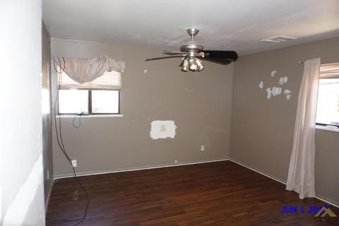 909 Cedar Ave, Wasco, CA 93280 photo 13