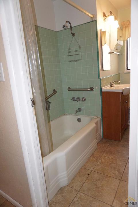 909 Cedar Ave, Wasco, CA 93280 photo 11