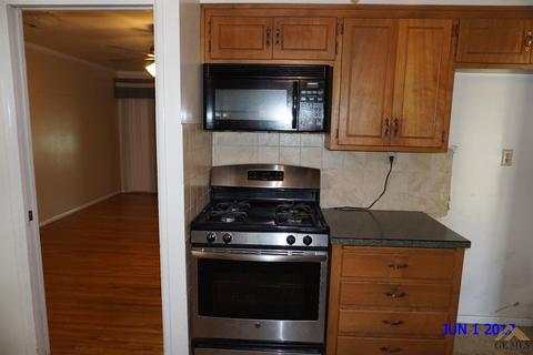 909 Cedar Ave, Wasco, CA 93280 photo 8