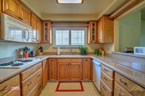 304 E Woodrow St, Taft, CA 93268 photo 9