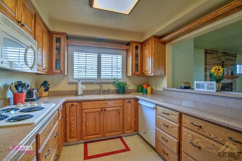 304 E Woodrow St, Taft, CA 93268 photo 8