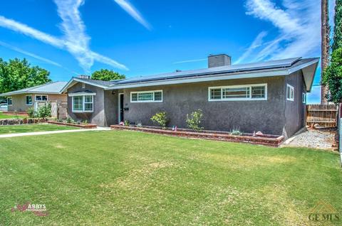 304 E Woodrow St, Taft, CA 93268 photo 3