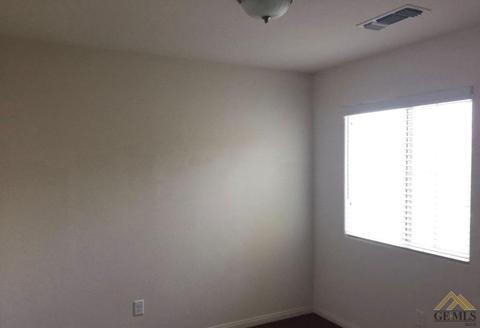 6419 Declaration Way, Bakersfield, CA 93313 photo 6