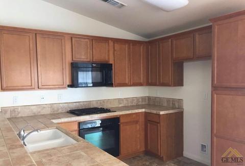 6419 Declaration Way, Bakersfield, CA 93313 photo 2
