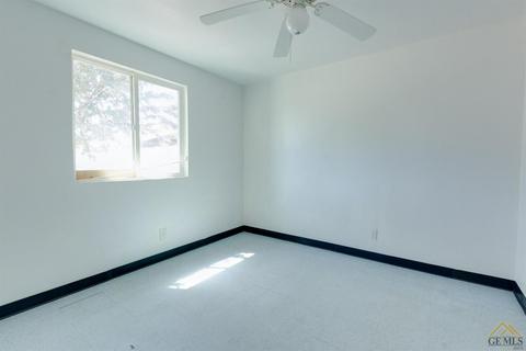 514 Easter St, Bakersfield, CA 93307 photo 12