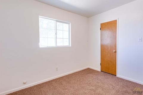 514 Easter St, Bakersfield, CA 93307 photo 17