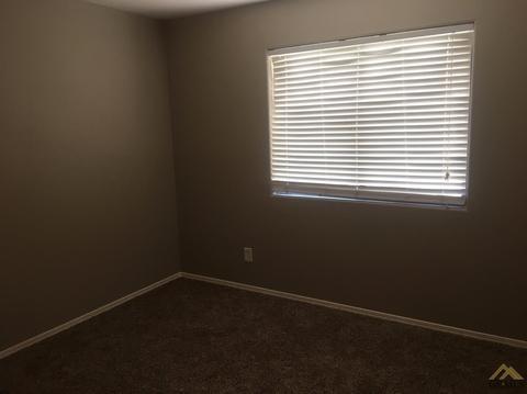 1833 Cherrytree Way, Wasco, CA 93280 photo 17