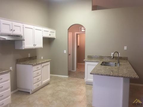 1833 Cherrytree Way, Wasco, CA 93280 photo 6
