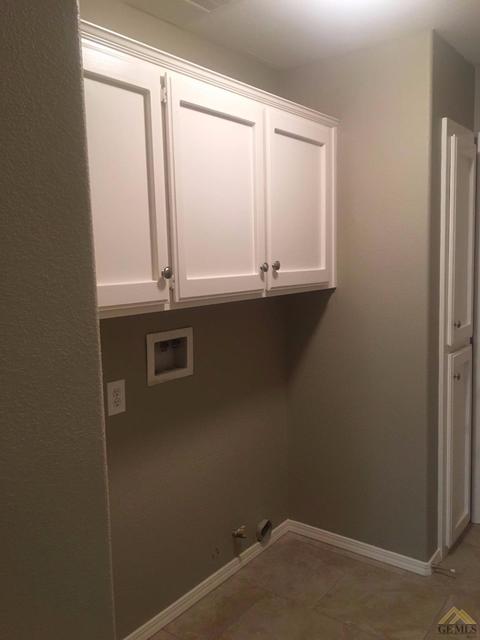 1833 Cherrytree Way, Wasco, CA 93280 photo 8