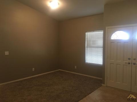 1833 Cherrytree Way, Wasco, CA 93280 photo 2