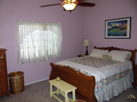 7014 Pine Forest Ct, Bakersfield, CA 93313 photo 18