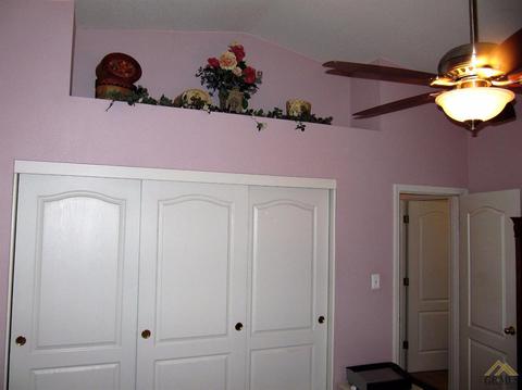 7014 Pine Forest Ct, Bakersfield, CA 93313 photo 21