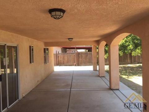 1032 Hazelnut St, Wasco, CA 93280 photo 18