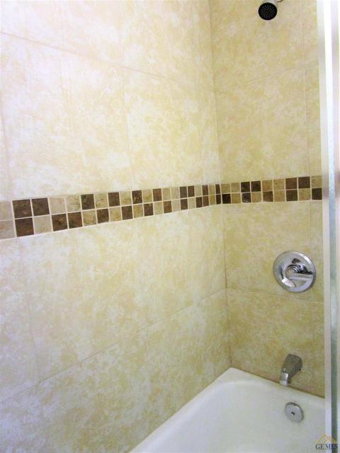 208 Jackson St, Taft, CA 93268 photo 11