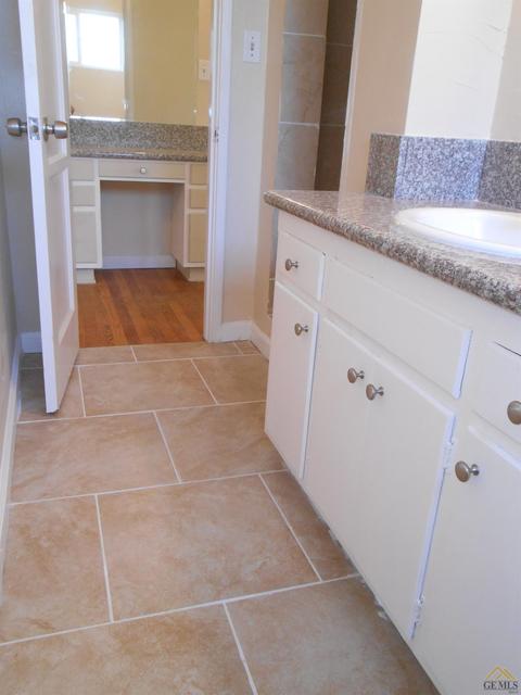 127 Wetherley Dr, Bakersfield, CA 93309 photo 19