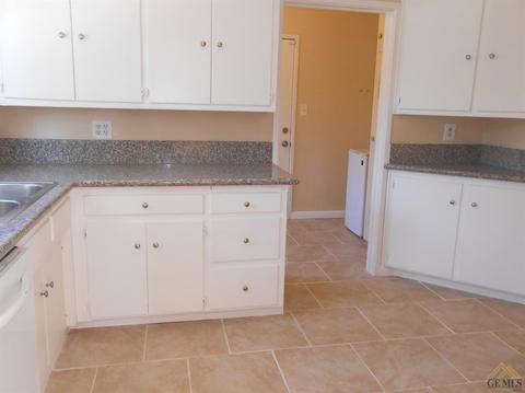 127 Wetherley Dr, Bakersfield, CA 93309 photo 9