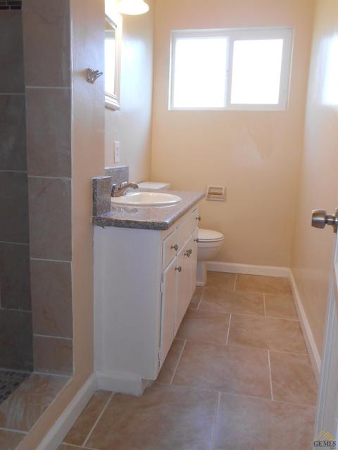 127 Wetherley Dr, Bakersfield, CA 93309 photo 17