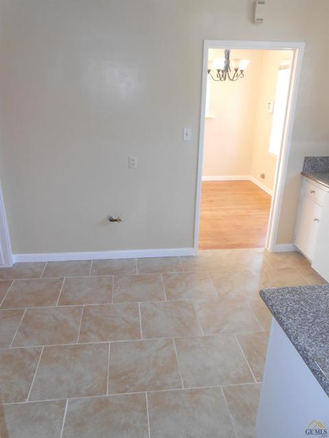 127 Wetherley Dr, Bakersfield, CA 93309 photo 6