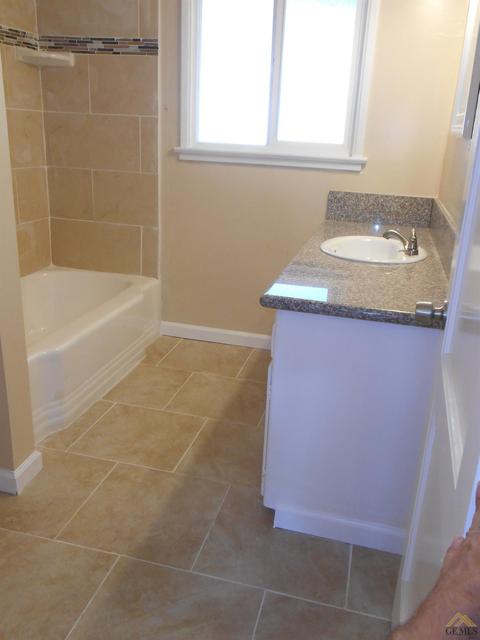 127 Wetherley Dr, Bakersfield, CA 93309 photo 15
