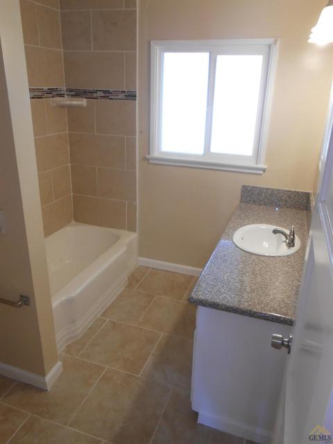127 Wetherley Dr, Bakersfield, CA 93309 photo 13
