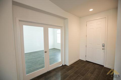 9824 Evansburg Ave, Bakersfield, CA 93311 photo 3