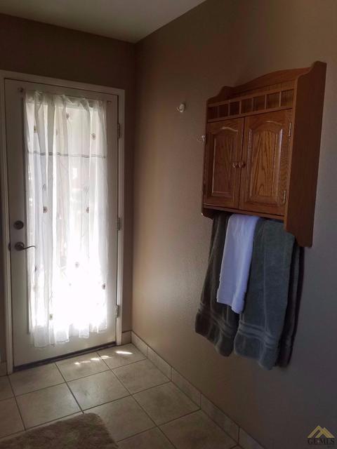 20024 Tamarac Dr, Tehachapi, CA 93561 photo 3