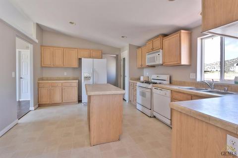 13739 Umtali Rd, Tehachapi, CA 93561 photo 8