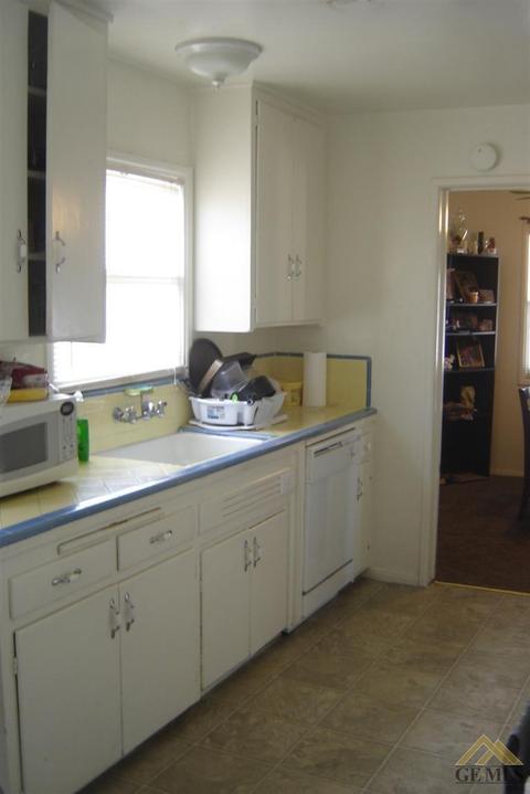 224 Wetherley Dr, Bakersfield, CA 93309 photo 4