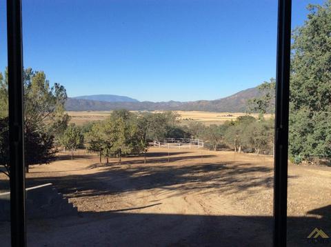 21585 Pine Tree Rd, Caliente, CA 93518 photo 4