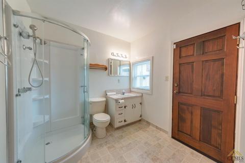 106 Franklin Ave, Taft, CA 93268 photo 9