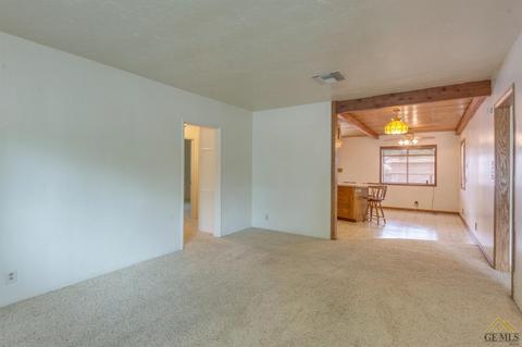 106 Franklin Ave, Taft, CA 93268 photo 5