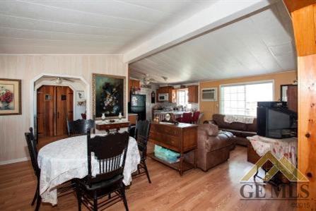 25954 Mccombs Rd, Wasco, CA 93280 photo 4
