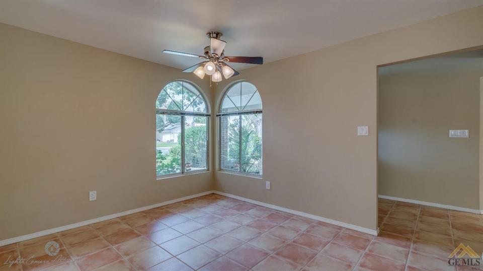  9901 Treetop Ave, Bakersfield, CA 93312 photo 10