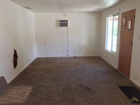 407 7th St, Taft, CA 93268 photo 3
