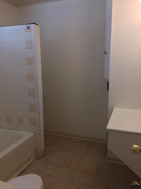407 7th St, Taft, CA 93268 photo 11