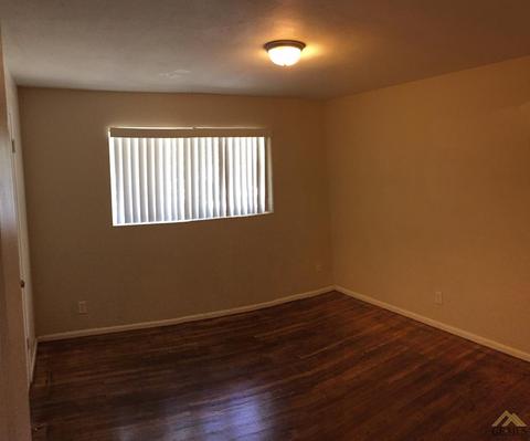 327 B St, Taft, CA 93268 photo 11