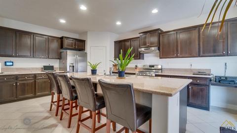 4516 Basque St, Bakersfield, CA 93313 photo 4