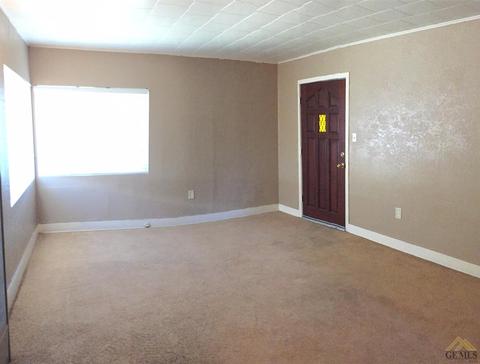 208 B St, Taft, CA 93268 photo 3