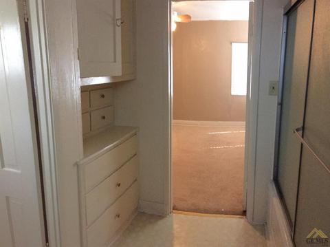 208 B St, Taft, CA 93268 photo 8