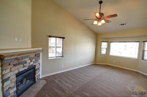 409 Grace Ct, Shafter, CA 93263 photo 5