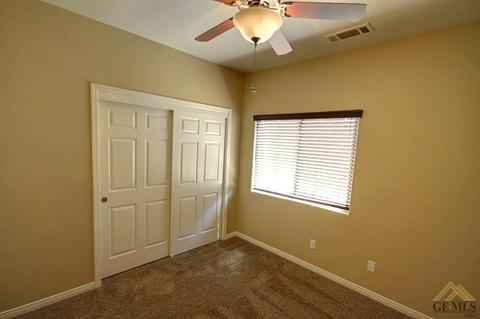 409 Grace Ct, Shafter, CA 93263 photo 16