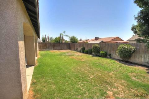 409 Grace Ct, Shafter, CA 93263 photo 24