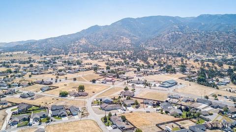 18140 Ghost Town St, Tehachapi, CA 93561 photo 30