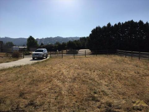 23440 Mashie Ct, Tehachapi, CA 93561 photo 3