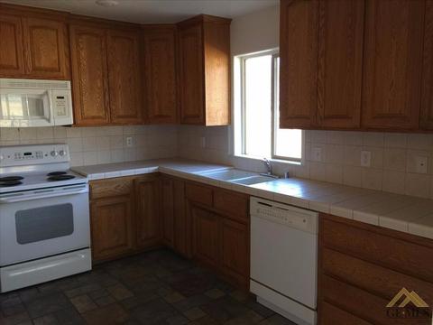 23440 Mashie Ct, Tehachapi, CA 93561 photo 5