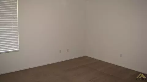 9305 Thistlewood Ct, Bakersfield, CA 93312 photo 9