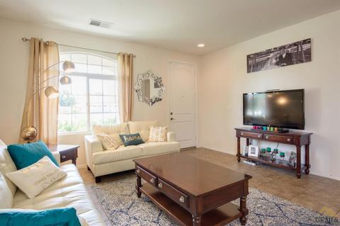 3402 Light Ln, Bakersfield, CA 93312 photo 7