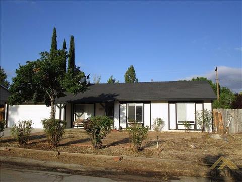 21301 Santa Barbara Dr, Tehachapi, CA 93561 photo 2