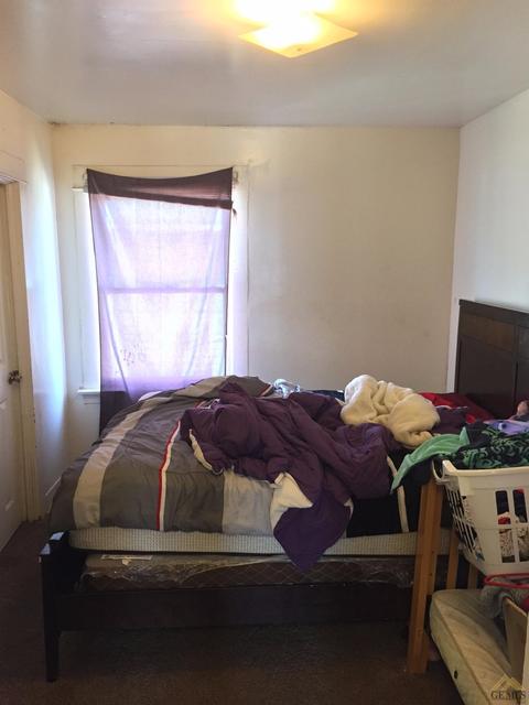 404 Monroe St, Taft, CA 93268 photo 9